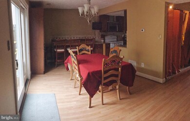 11724 Rosearbor Ct, Germantown, MD 20876 - photo 6