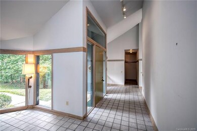 Foyer tiled for lake front enjoyment