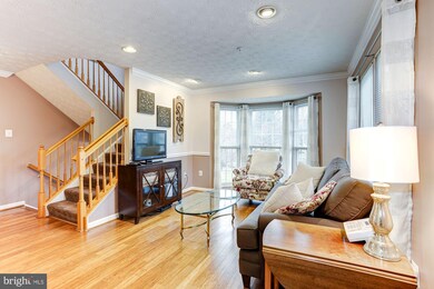 9530 Oakhurst Dr, Columbia, MD 21046 - photo 3