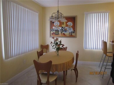 Eating Area next to breakfast bar
