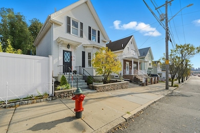 22 Spring St, Everett, MA 02149 - photo 2