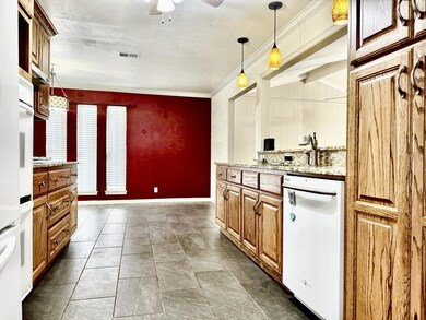 922 Starlight Dr, Sherman, TX 75090 - photo 6