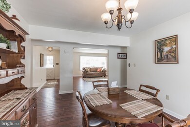 1581 Franklin Dr, Pottstown, PA 19465 - photo 7