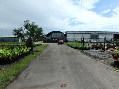 16870 SW 232nd St, Miami, FL 33170 - photo 3