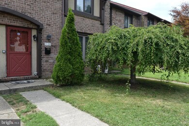 3126 E Village Rd, Southampton, PA 18966 - photo 2