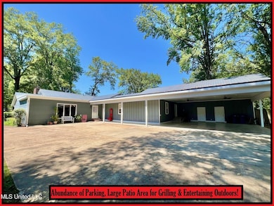 202 BATES - PATIO - PARKING