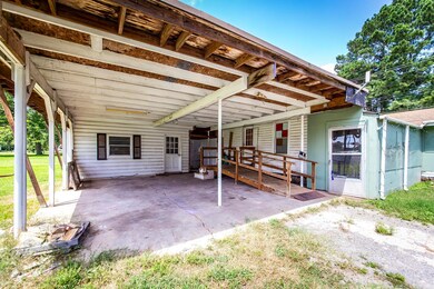107 N Wilks St, McRae, AR 72102 - photo 5