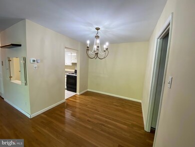 507 Old Forge Crossing unit 507, Devon, PA 19333 - photo 4