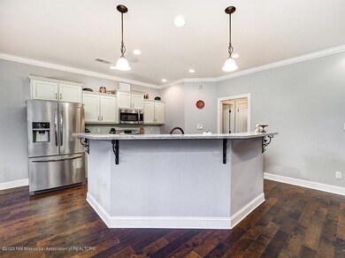 KITCHEN SNACK BAR