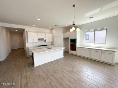 18 - Kitchen