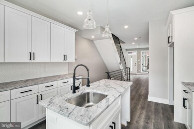 2246 Wilder St, Philadelphia, PA 19146 - photo 5