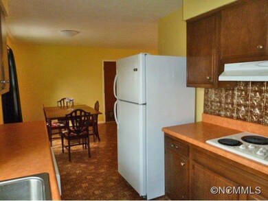 very fuctional kitchen