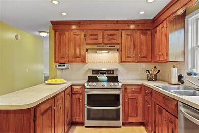 16 Dunlap Dr, Nashua, NH 03064 - photo 7