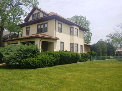 331 N Addison Ave, Elmhurst, IL 60126 - photo 2