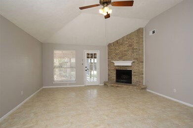 15426 Pebble Lake Dr, Houston, TX 77095 - photo 5