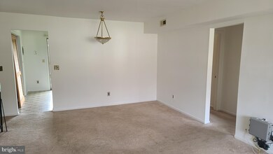 210 Mandon Ct, Princeton, NJ 08540 - photo 2