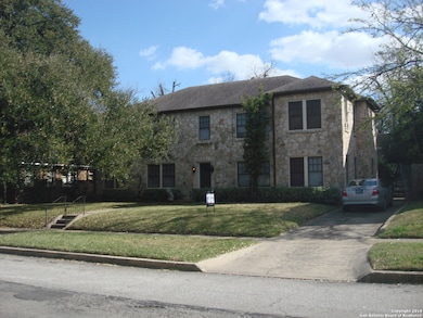 224 E Rosewood Ave unit 1, San Antonio, TX 78212 - photo 2