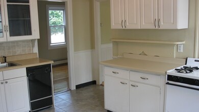 9 Amy St unit 2, Providence, RI 02906 - photo 6