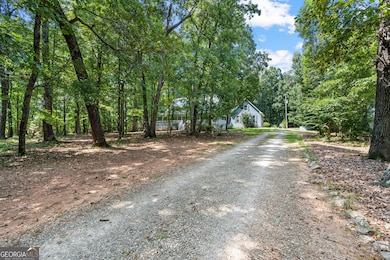 362 Trestle Rd, Locust Grove, GA 30248 - photo 2