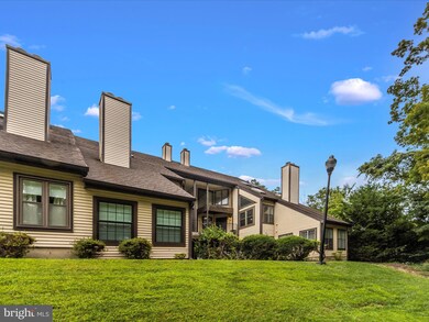 3800 Ski Lodge Dr unit 210, Burtonsville, MD 20866 - photo 6