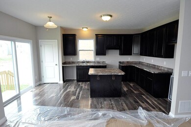 [L427_Z7]COLU_WFP_427_kitchen2
