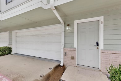 2415 Stutz Dr unit H, Dallas, TX 75235 - photo 5