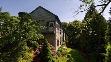 40 Pezzullo Ave, Barrington, RI 02806 - photo 4