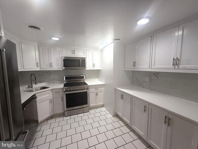 606 Cooper Landing Rd unit B-2K, Cherry Hill, NJ 08002 - photo 6