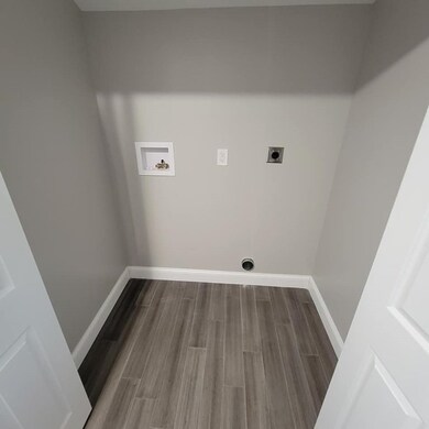 68 Franklin St, Ludlow, MA 01056 - photo 5