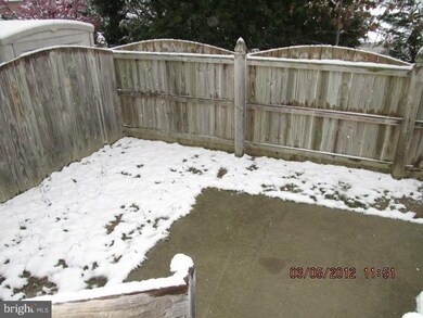 1108 Settlers Landing Dr #5, Tappahannock, VA 22560 - photo 2