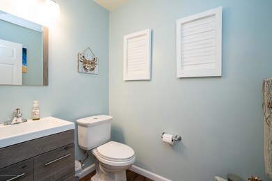 1st Floor 1/2 Bathroom