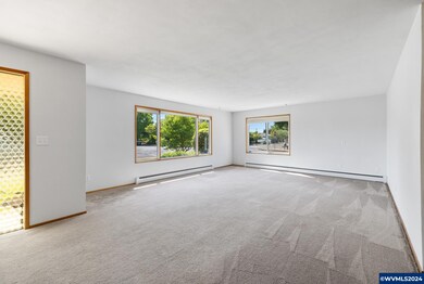 1048 Takena St SW, Albany, OR 97321 - photo 6