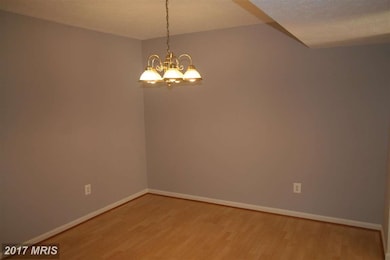 14019 Grumble Jones Ct, Centreville, VA 20121 - photo 5