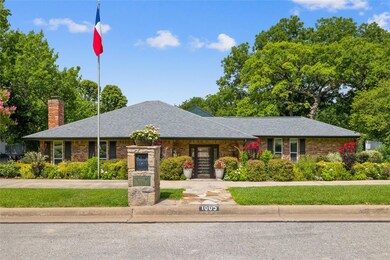 1005 Edgecliff Dr, Bedford, TX 76022 - photo 2