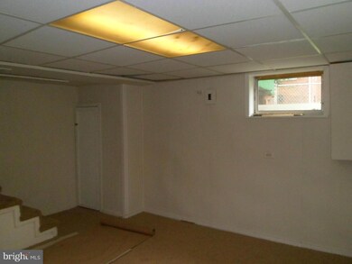 unlisted-address, Washington, DC 20019 - photo 7