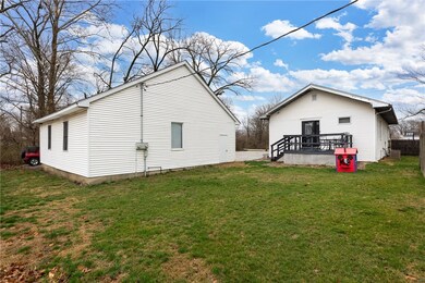 503 N Henrietta St, Effingham, IL 62401 - photo 7