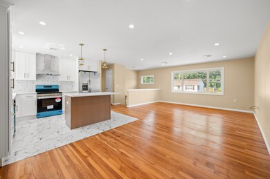 146 Black Point Rd, Niantic, CT 06357 - photo 7