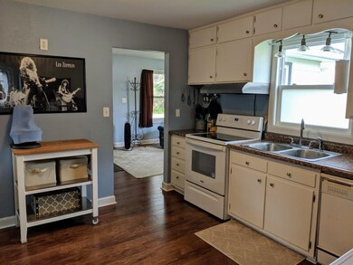 5Kitchen