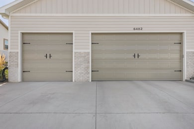 6482 E Crown Crescent, Ammon, ID 83406 - photo 4