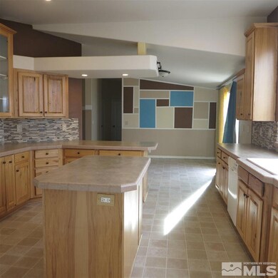 1075 Dean Ln, Fallon, NV 89406 - photo 5
