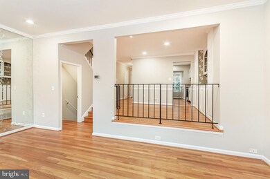 1342 Chetworth Ct, Alexandria, VA 22314 - photo 7