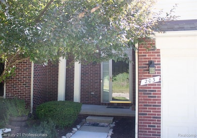 203 Concord Dr unit 4, Canton, MI 48188 - photo 3