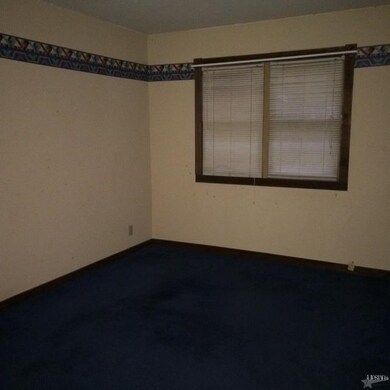 335 W Shackley St, Geneva, IN 46740 - photo 7