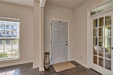 Foyer & entry hall