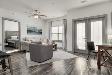 2025_04_April_804_Riverfront_Pkwy_Unit_4