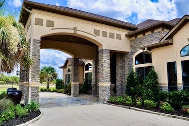 Main entry with porte cochère