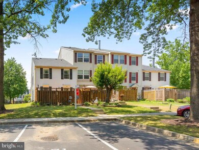 3328 Tapestry Cir, Burtonsville, MD 20866 - photo 4