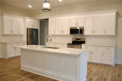 131 Village Dr, St. Simons Island, GA 31522 - photo 2