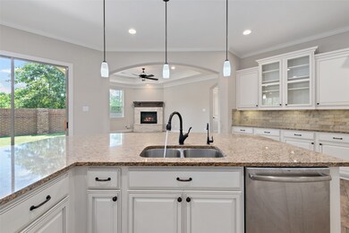 4081 Windsor Chase Dr, Spring, TX 77386 - photo 4