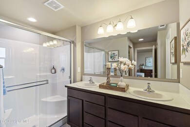 Edgewood - Master Bathroom